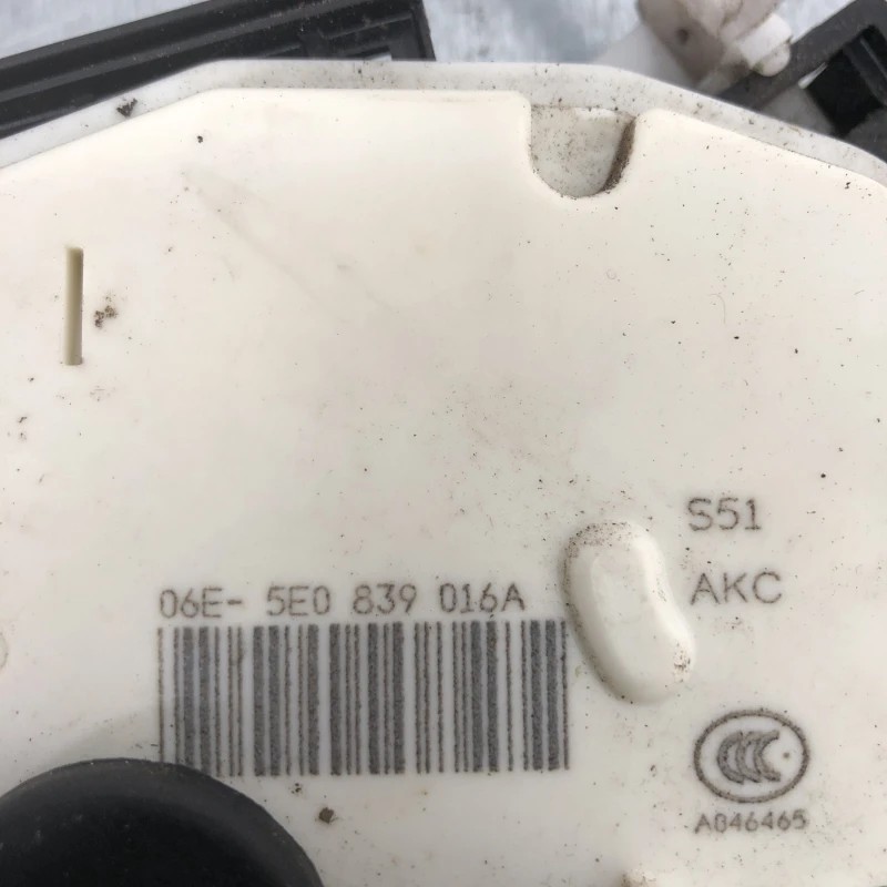 Iala broasca usa dreapta spate / Skoda Octavia 3 5E 2014 / Caroserie, oglinzi si faruri