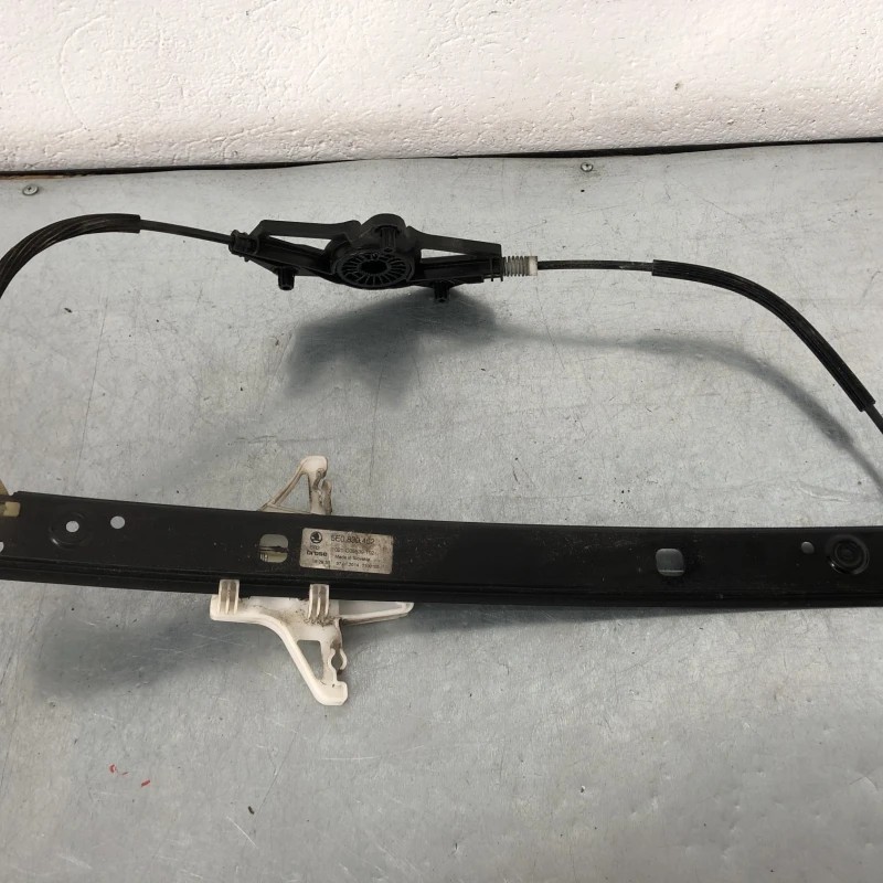 Macara geam dreapta spate Skoda Octavia 3 5E 2014