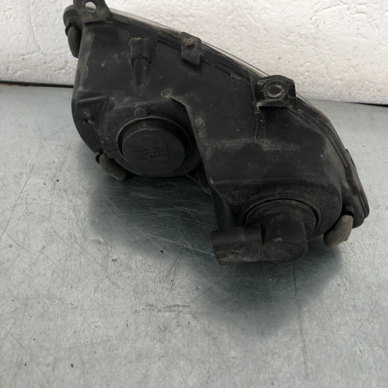 Proiector stanga / Volkswagen Polo 6R 2010 / Caroserie, oglinzi si faruri