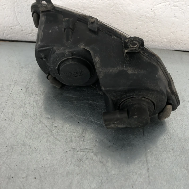 Proiector stanga / Volkswagen Polo 6R 2010 / Caroserie, oglinzi si faruri