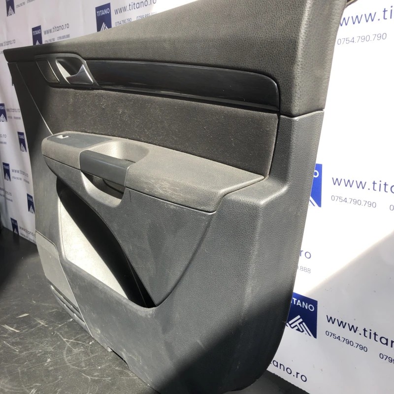 Fata usa dreapta fata / Seat Alhambra 7N 2012 / Interior