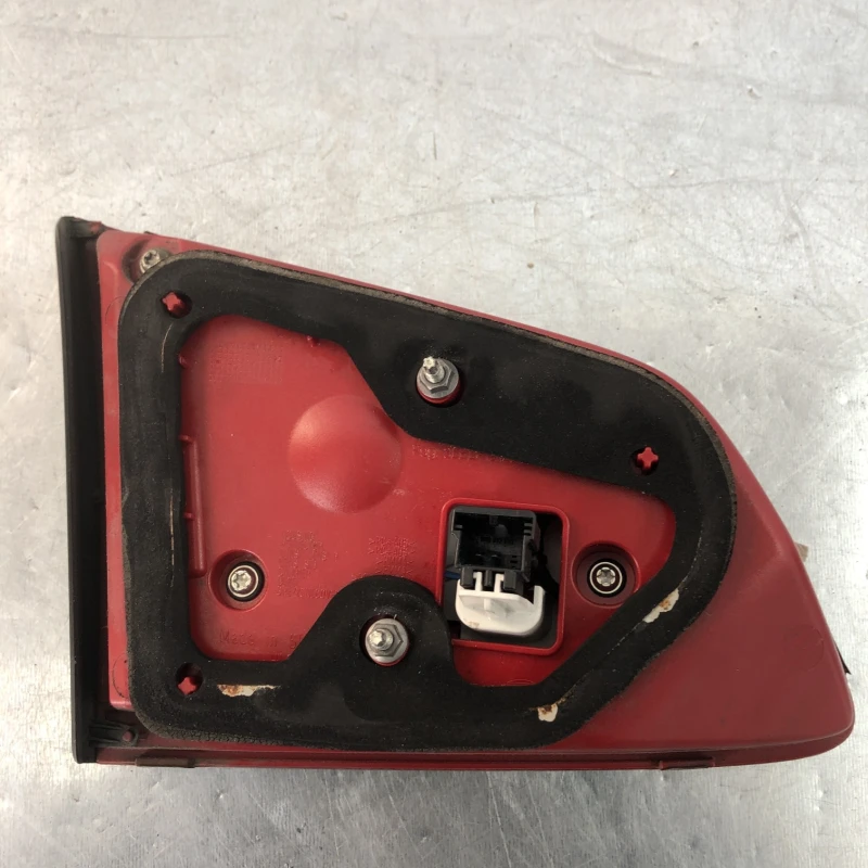 Stop dreapta caroserie / Volkswagen Passat B7 2011 / Caroserie, oglinzi si faruri