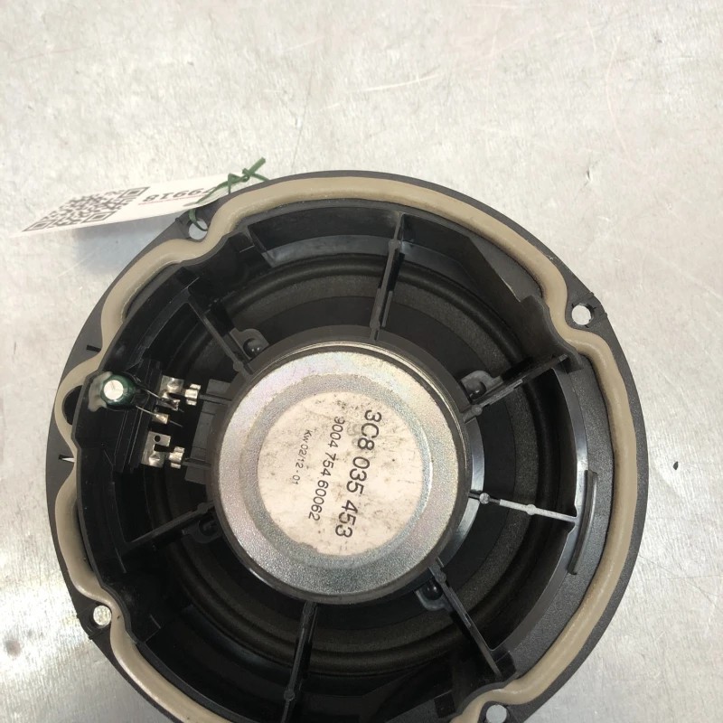 Boxa usa spate / Volkswagen Passat B7 2013 / Audio si electronice