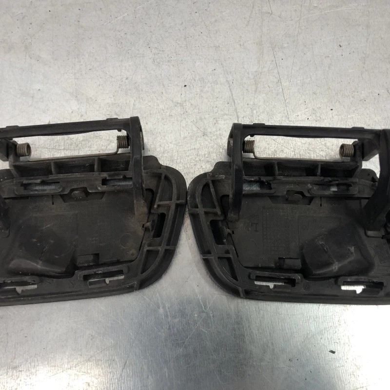 Capac spalator far stanga / Audi A4 B8 facelift 2015 / Caroserie, oglinzi si faruri