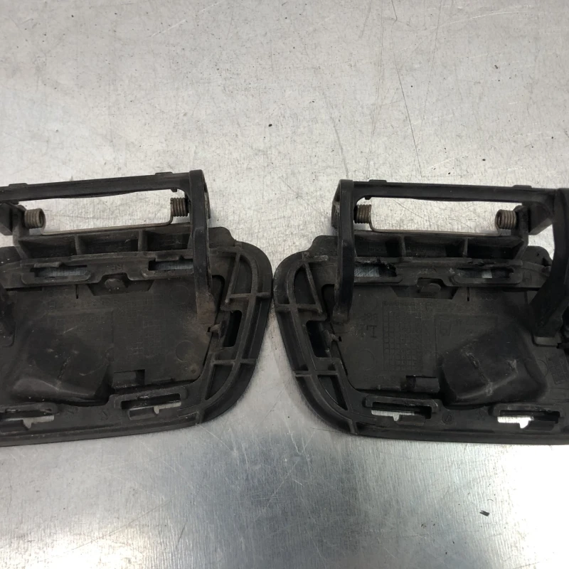 Capac spalator far stanga / Audi A4 B8 facelift 2015 / Caroserie, oglinzi si faruri