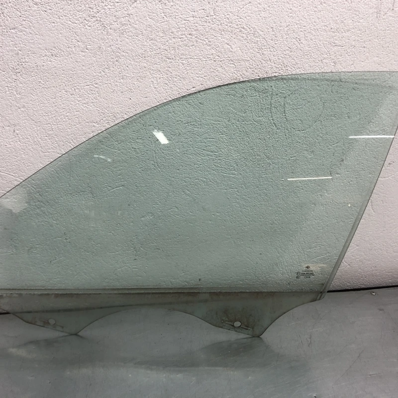 Geam stanga fata BMW 