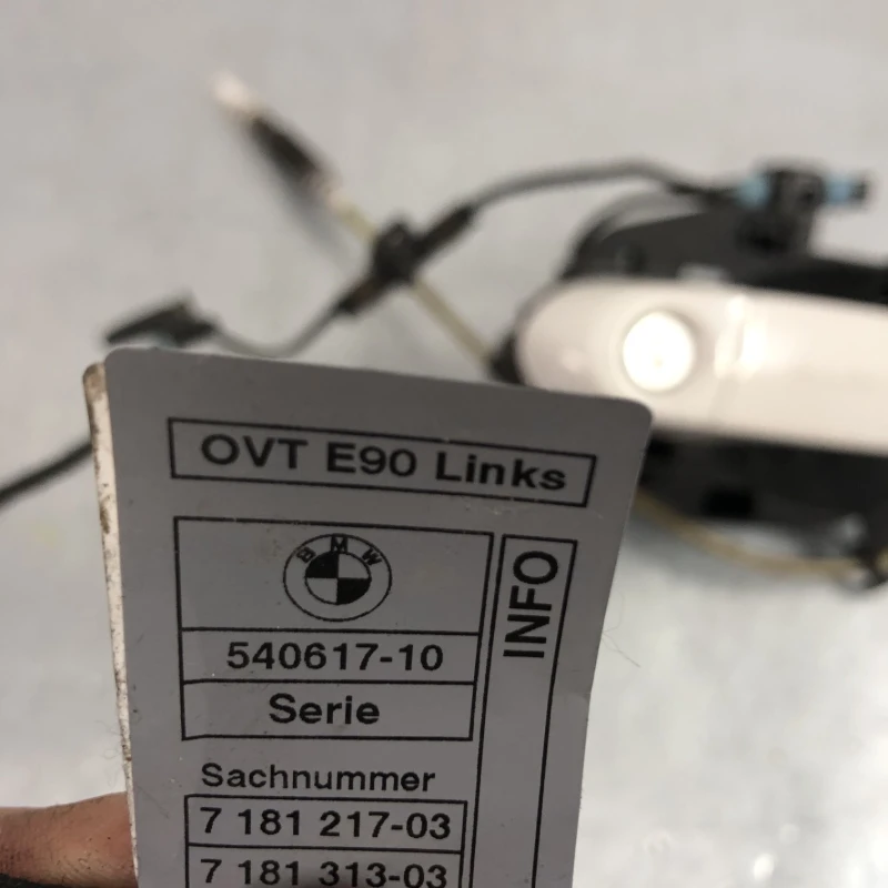Maner usa stanga fata / BMW Seria 3 E91 LCI 2011 / Caroserie, oglinzi si faruri
