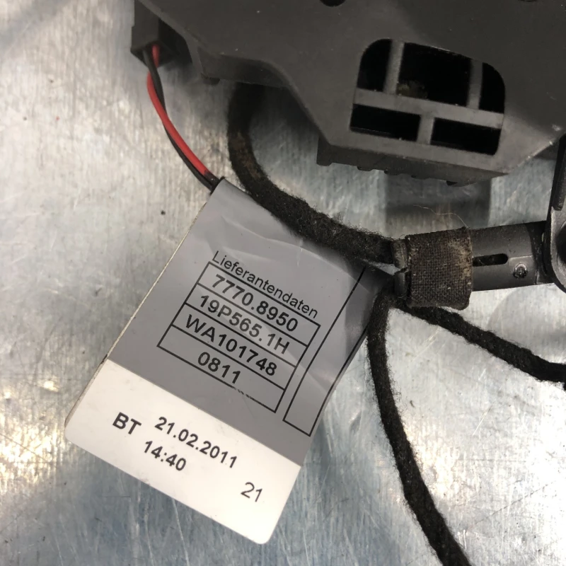 Maner usa dreapta spate / BMW Seria 1 E87 2011 / Caroserie, oglinzi si faruri