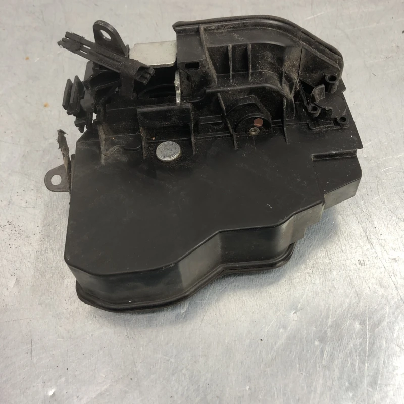 Iala broasca usa dreapta spate BMW 