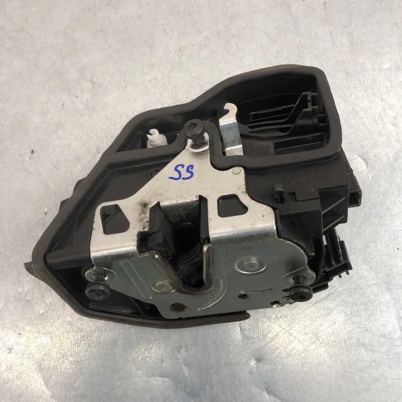Iala broasca usa stanga spate / BMW Seria 1 E87 LCI 2011 / Caroserie, oglinzi si faruri