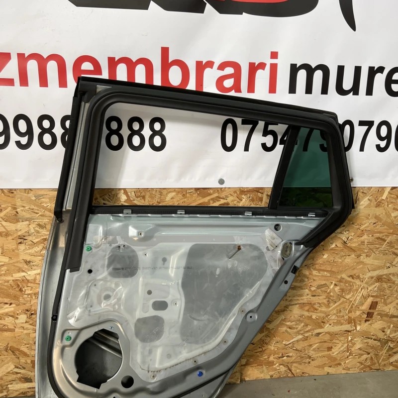 Usa dreapta spate / Opel Insignia A 2013 / Caroserie, oglinzi si faruri
