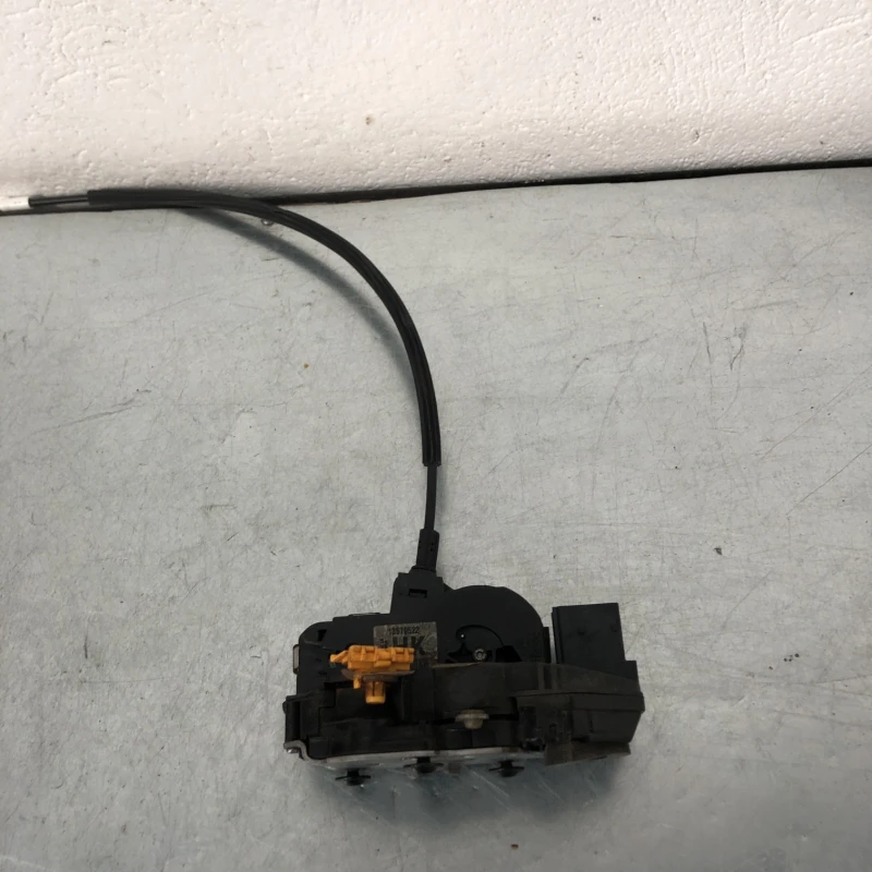 Iala broasca usa stanga fata / Opel Insignia A 2013 / Caroserie, oglinzi si faruri