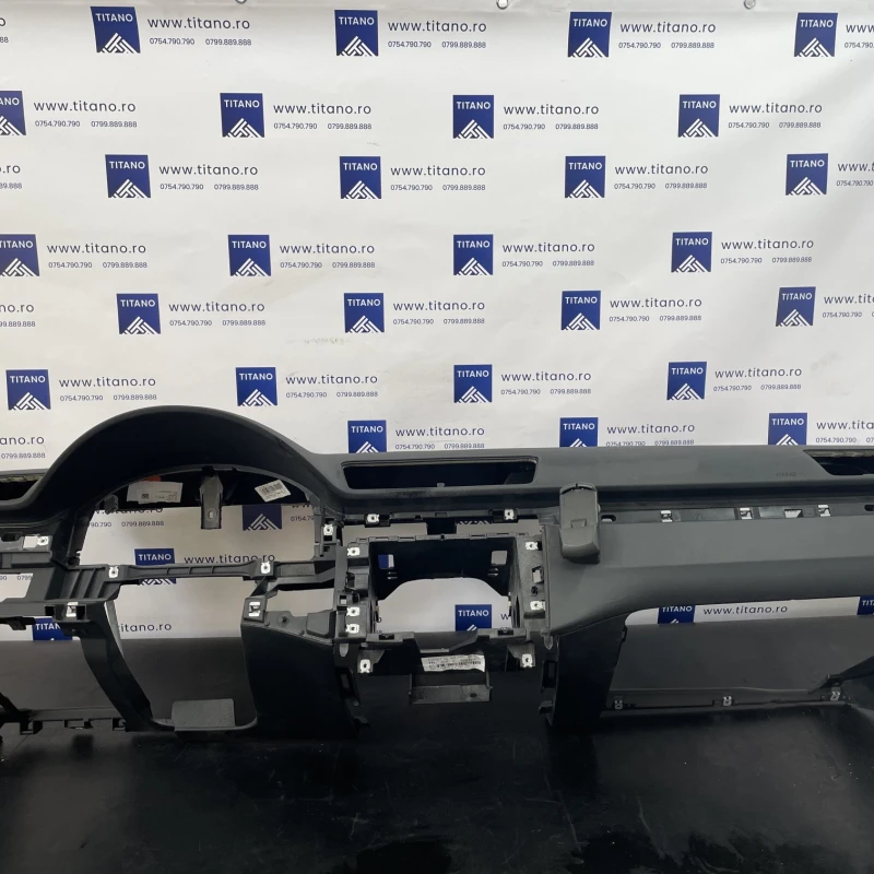 Plansa bord / Volkswagen Passat B7 2012 / Interior