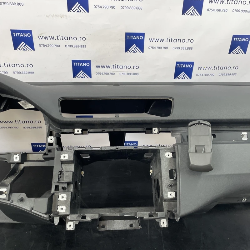 Plansa bord / Volkswagen Passat B7 2012 / Interior