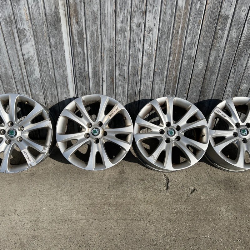 Jante aliaj 17 / Skoda Superb II 3T 2012 / Jante si roti
