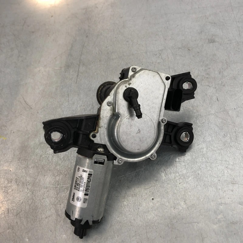 Motoras stergator haion / Volkswagen Passat B7 2013 / Caroserie, oglinzi si faruri