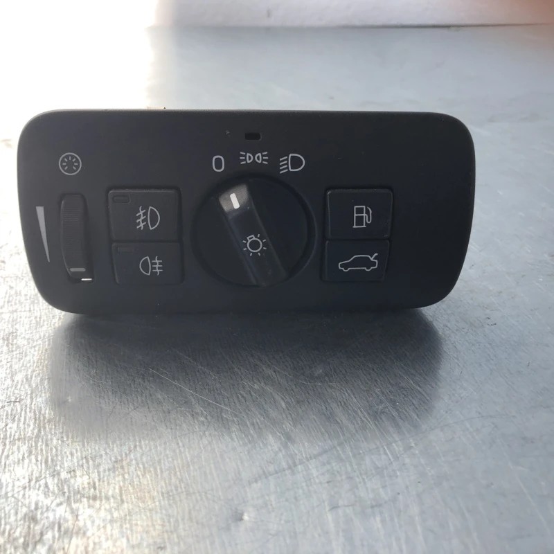 Bloc lumini / Volvo V70 V70 2010 / Interior