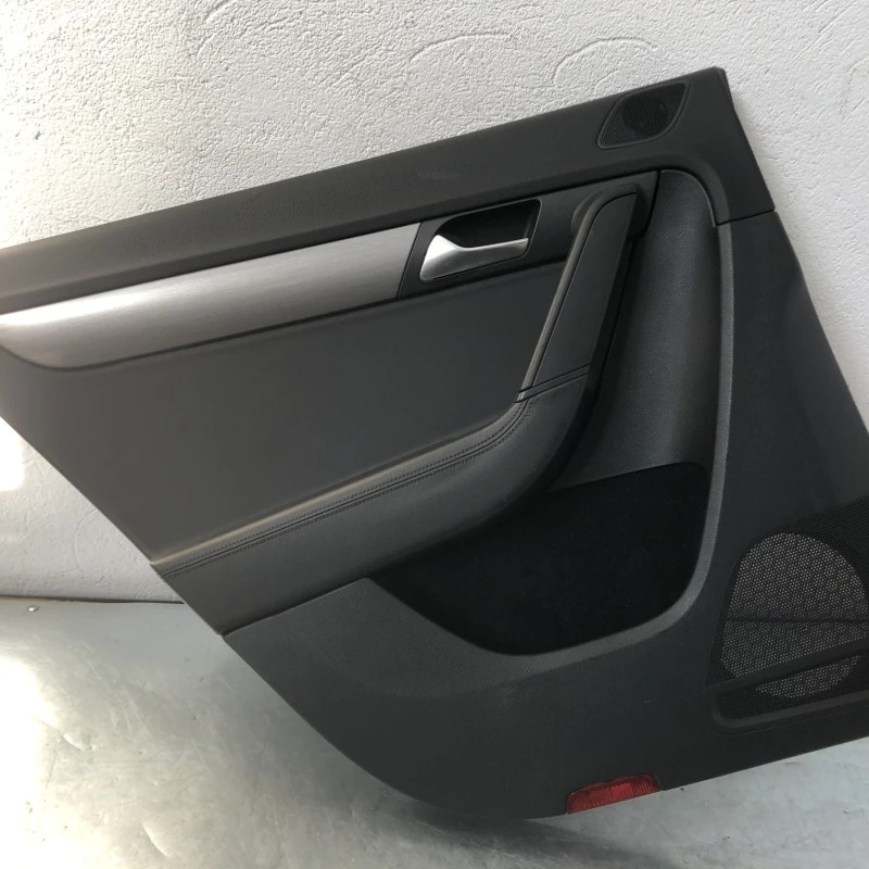 Panou tapiterie usa stanga spate / Volkswagen Passat B7 2013 / Interior