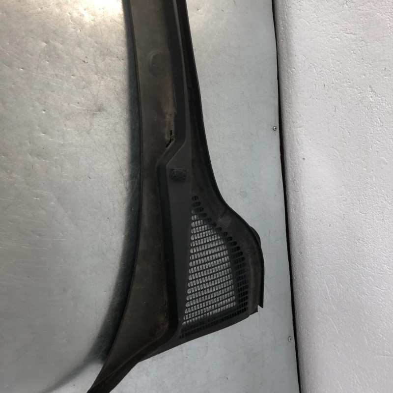 Grila stergatoare dreapta Skoda Octavia 3 5E 2014