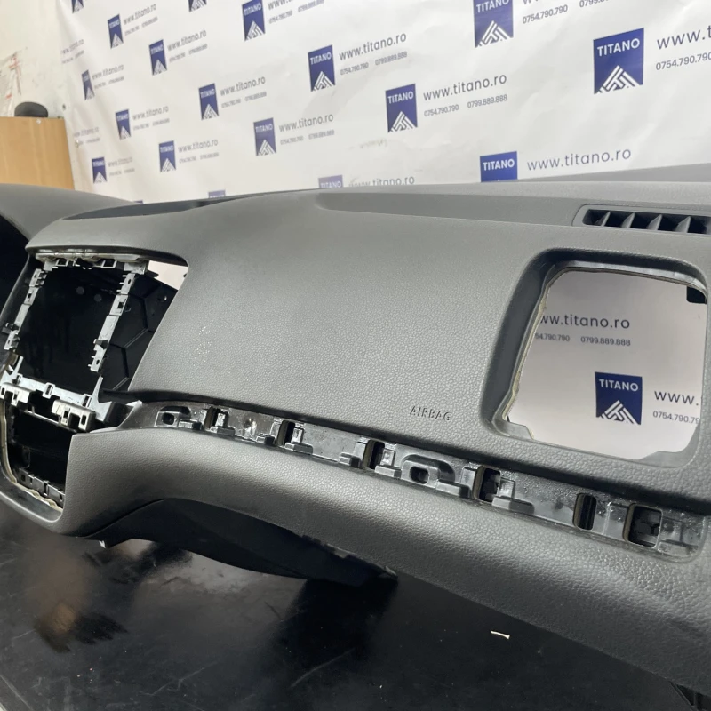 Plansa bord / Volkswagen Sharan 7N 2013 / Interior