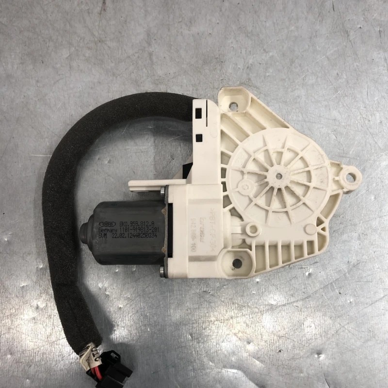 Motoras geam dreapta spate / Skoda Superb II 3T 2012 / Caroserie, oglinzi si faruri
