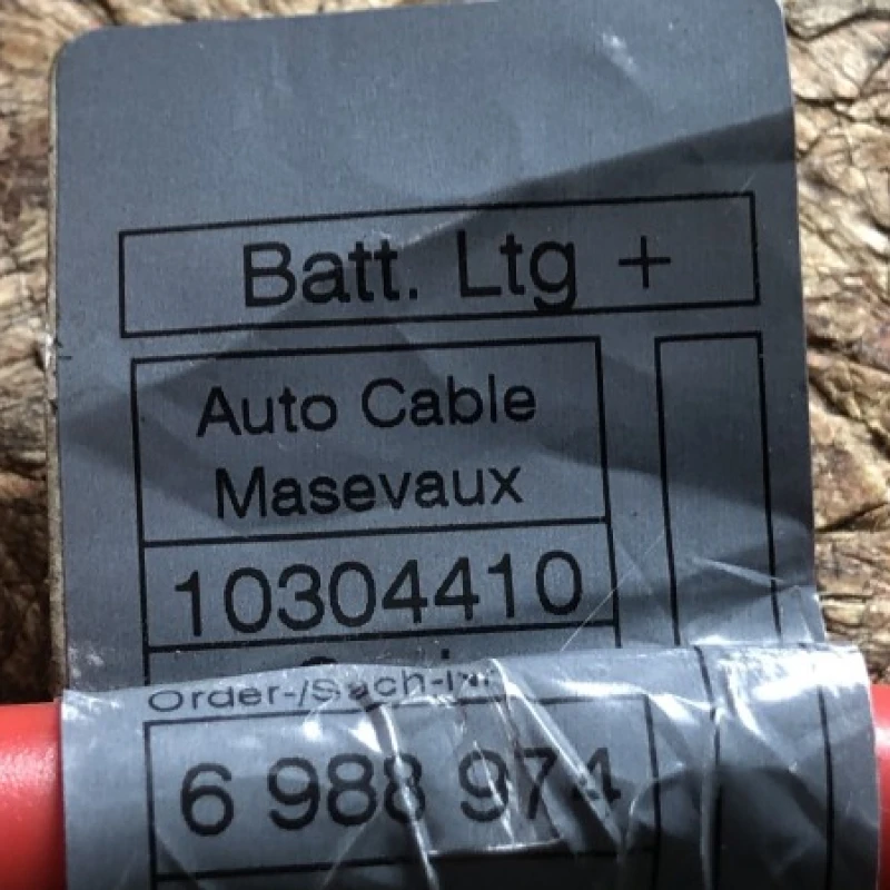 Borna baterie plus / BMW Seria 3 E90 2008 / Audio si electronice