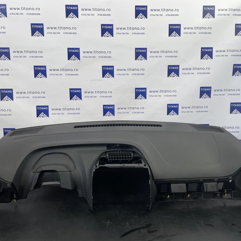Plansa bord / Toyota Aygo AB40 2020 / Interior