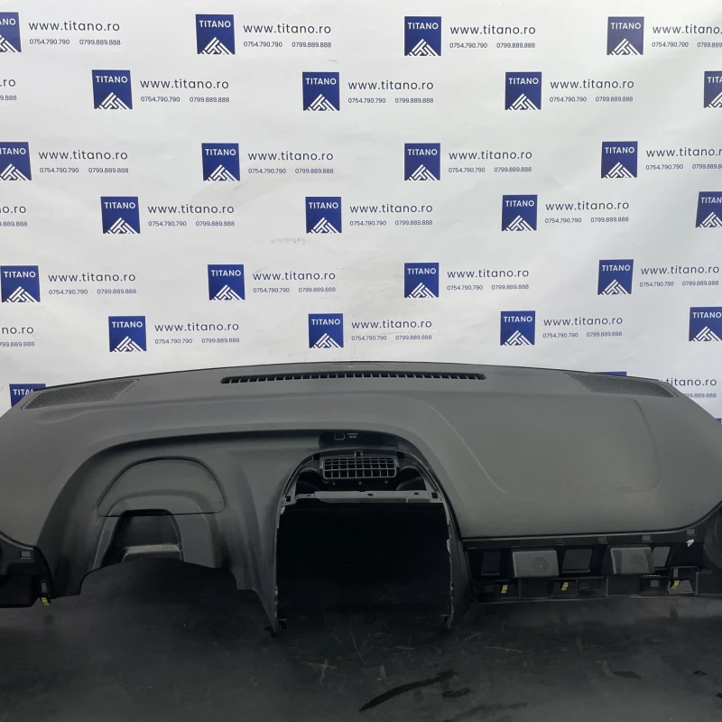 Plansa bord / Toyota Aygo AB40 2020 / Interior