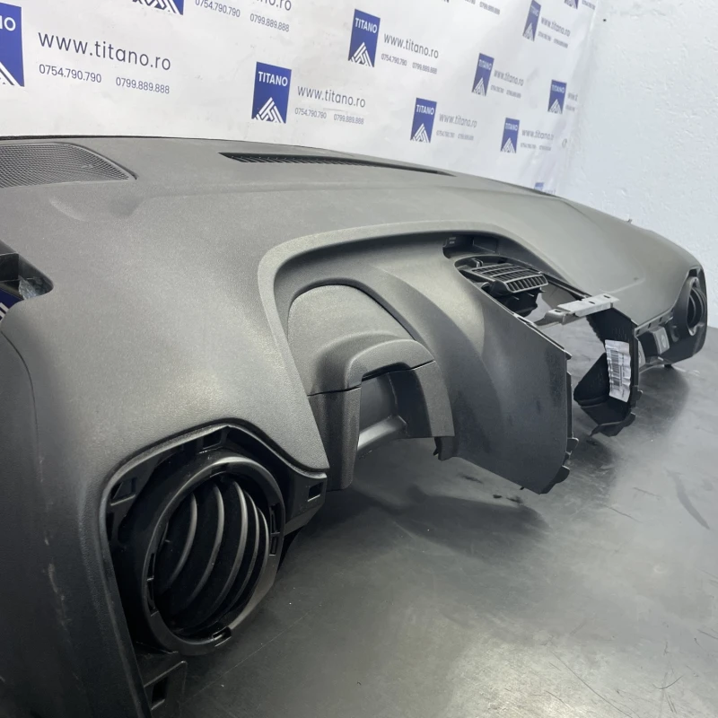 Plansa bord / Toyota Aygo AB40 2020 / Interior