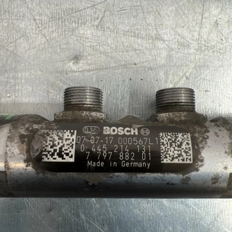 Rampa injectoare cu senzor / BMW Seria 3 E91 2008 / Motor, racire si evacuare