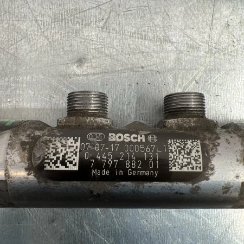 Rampa injectoare cu senzor / BMW Seria 3 E90 2008 / Motor, racire si evacuare