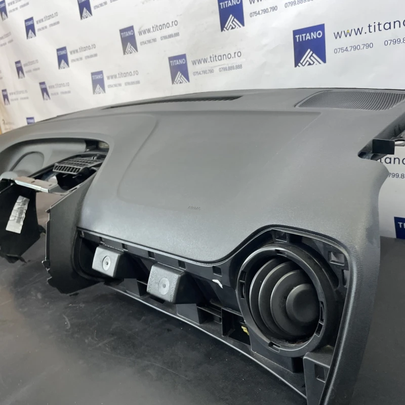 Plansa bord / Toyota Aygo AB40 2020 / Interior