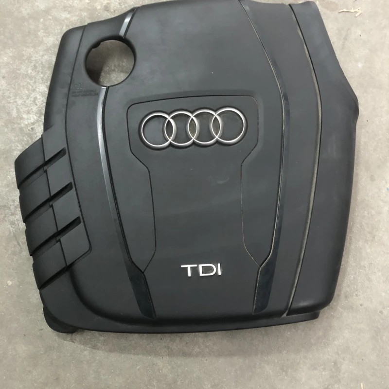 Capac motor / Audi A4 B8 facelift 2015 / Motor, racire si evacuare