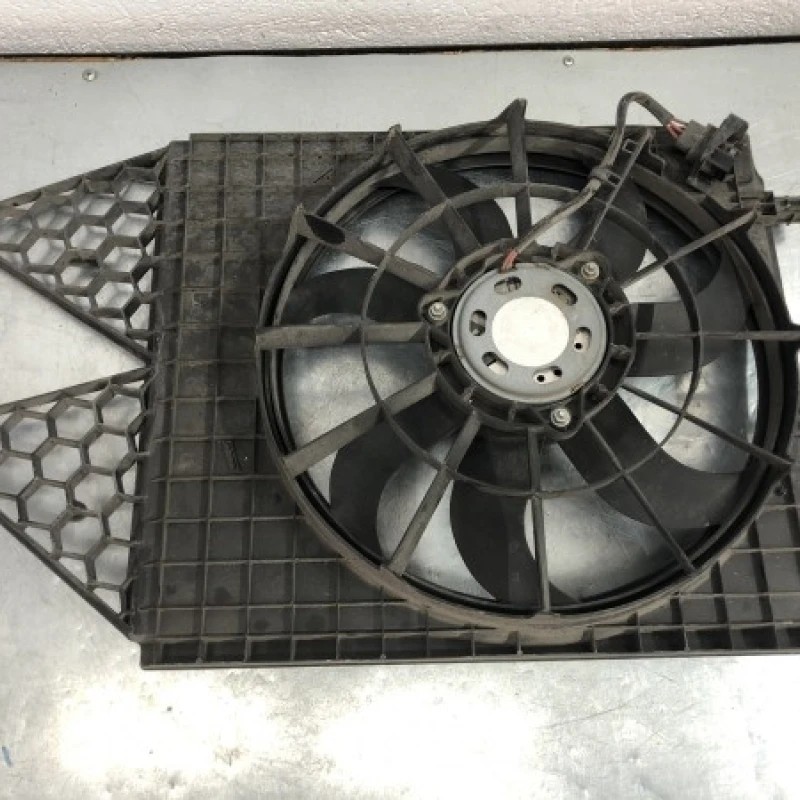 Electroventilator / Volkswagen Polo 6R 2010 / Motor, racire si evacuare