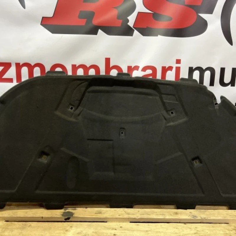 Capitonaj capota Audi A4 B8 facelift 2014