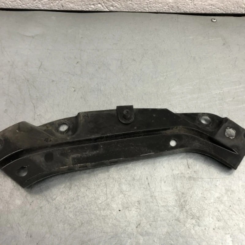 Suport aripa / Volkswagen Polo 6R 2010 / Caroserie, oglinzi si faruri