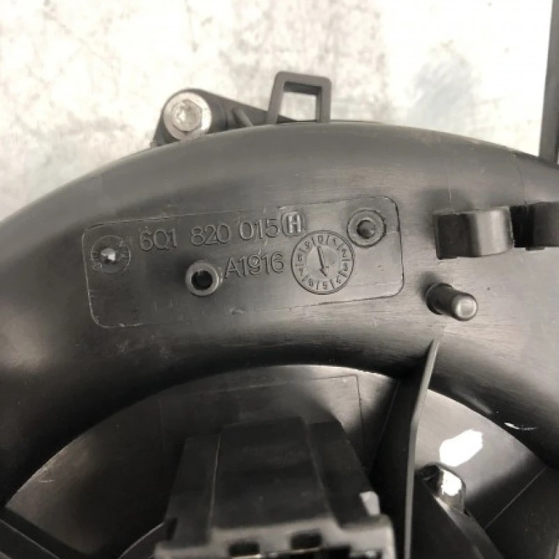 Ventilator aeroterma bord / Volkswagen Polo 6R 2010 / Climatizare