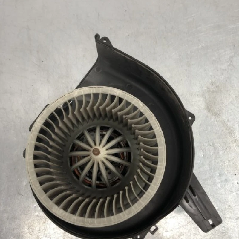 Ventilator aeroterma bord / Volkswagen Polo 6R 2010 / Climatizare