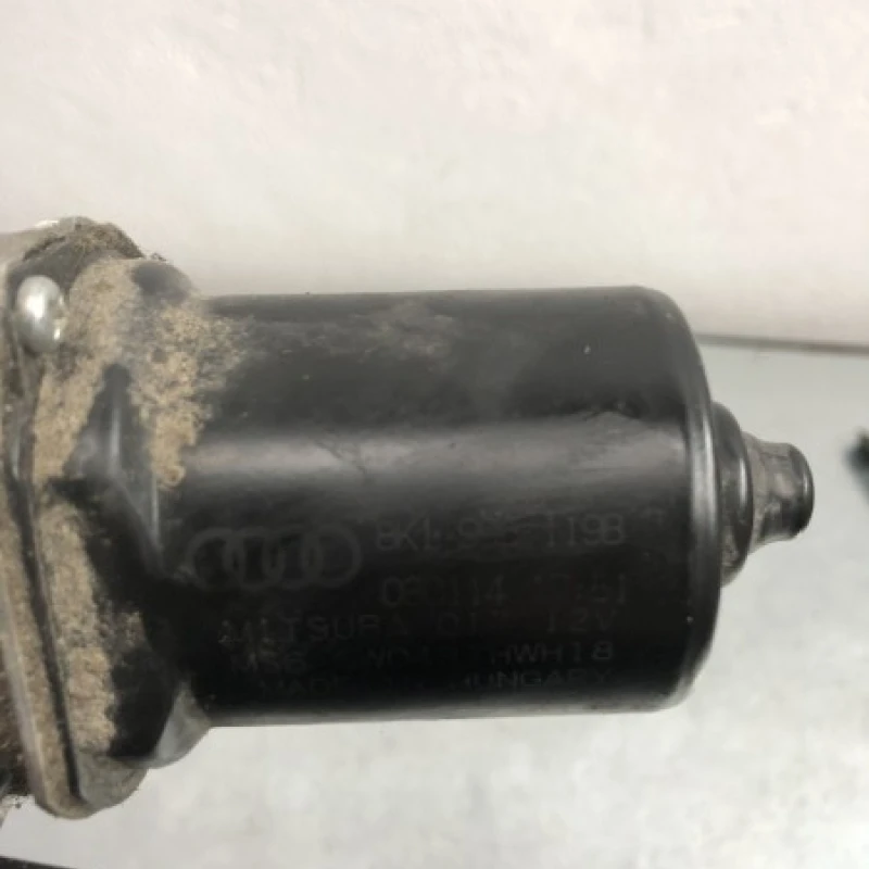 Motoras stergatoare parbriz / Audi A4 B8 facelift 2014 / Caroserie, oglinzi si faruri