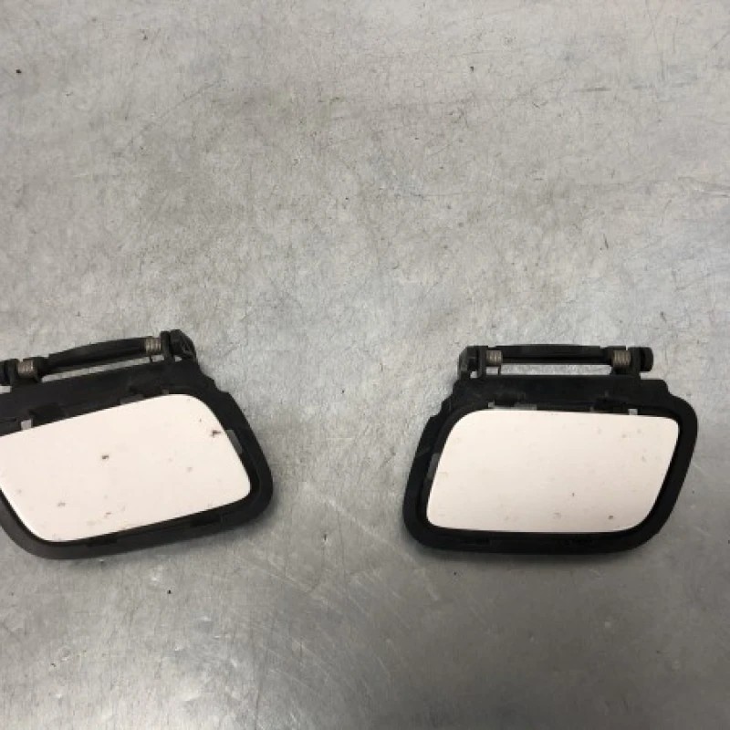 Capac spalator far / Audi A4 B8 facelift 2014 / Caroserie, oglinzi si faruri
