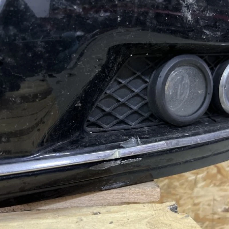 Bara fata / Mercedes-Benz E Class W212 2010 / Caroserie, oglinzi si faruri