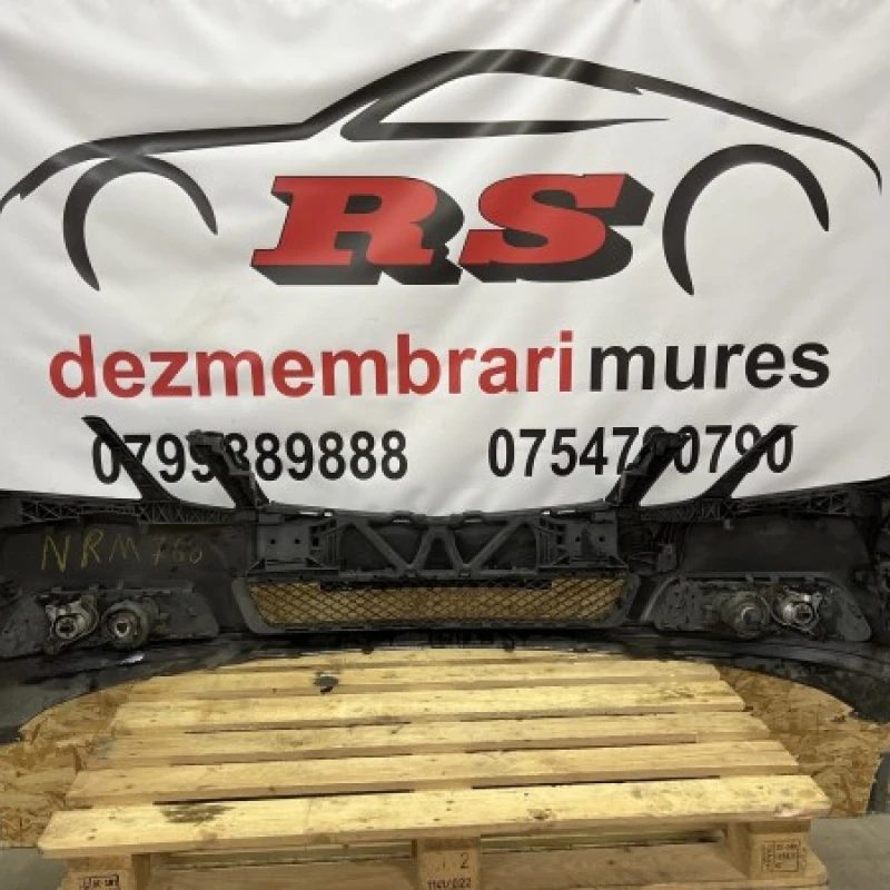 Bara fata / Mercedes-Benz E Class W212 2010 / Caroserie, oglinzi si faruri