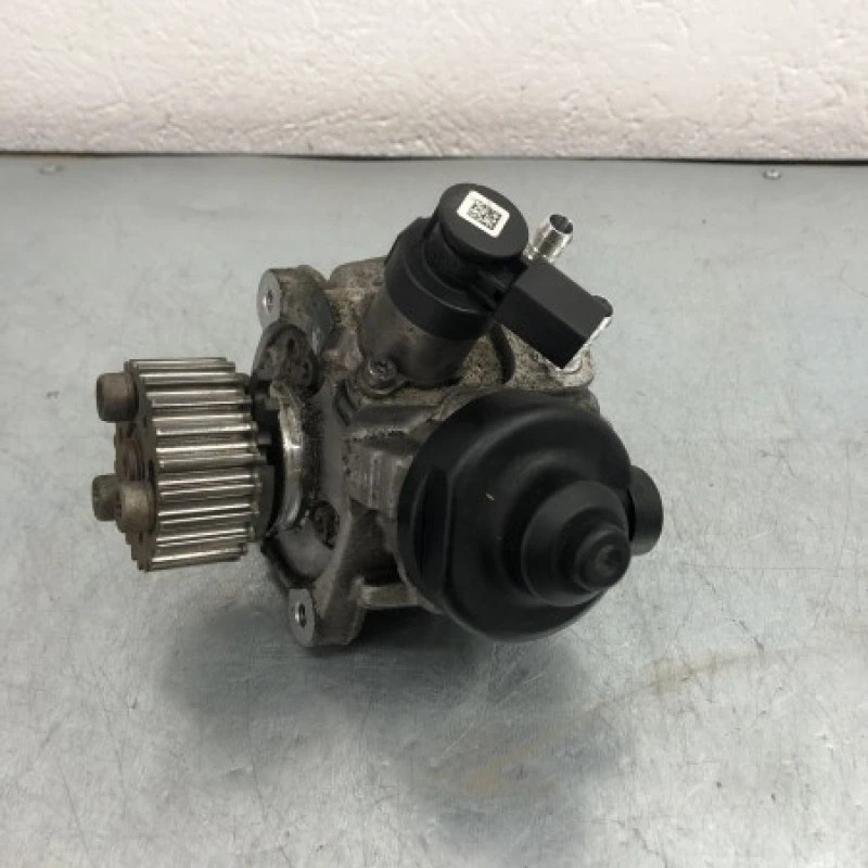 Pompa de injectie inalte Skoda Superb II 3T 2012