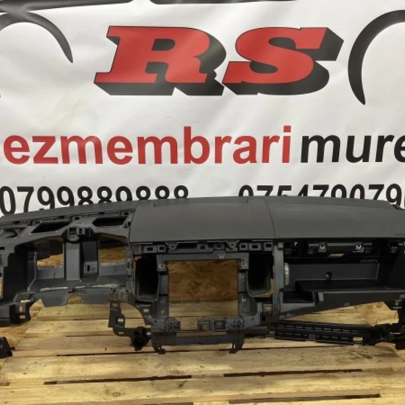 Plansa bord / Mitsubishi Outlander Outlander 2011 / Interior