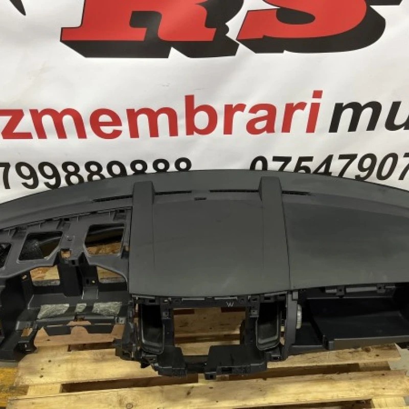 Plansa bord / Mitsubishi Outlander Outlander 2011 / Interior