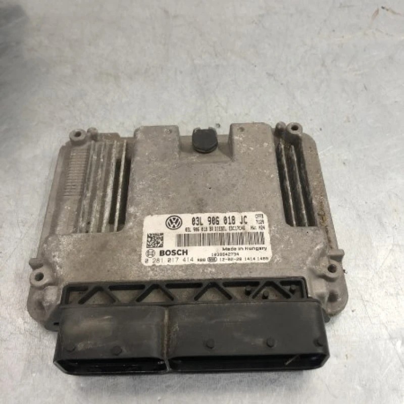 Calculator motor ecu / Skoda Superb II 3T 2012 / Audio si electronice