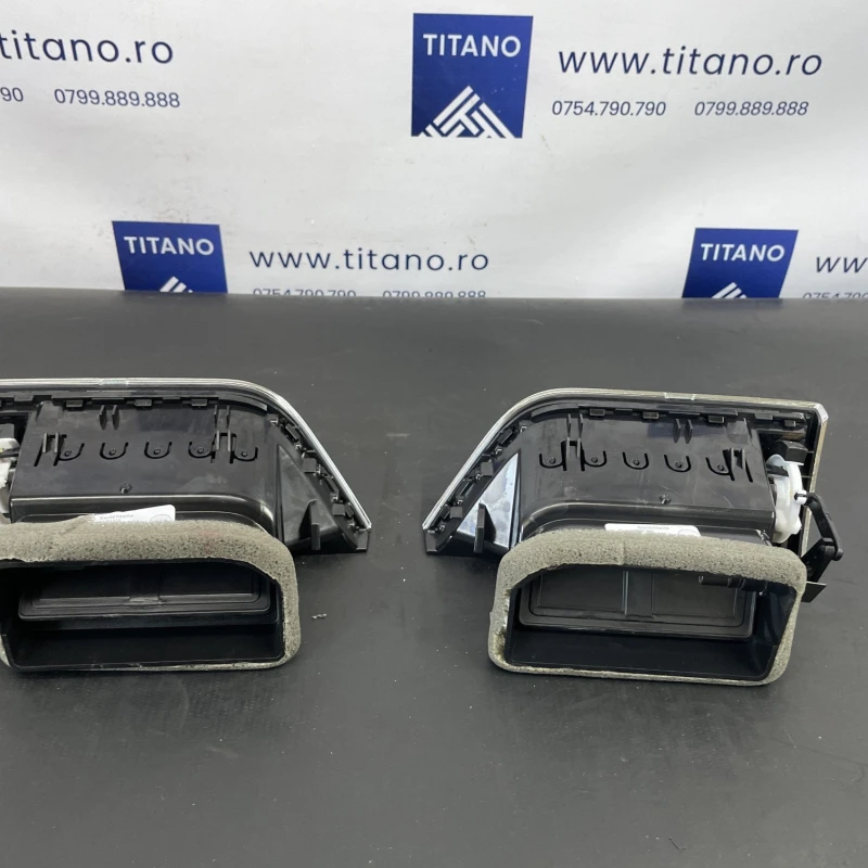 Grila aer bord / Skoda Octavia 3 5E 2019 / Interior
