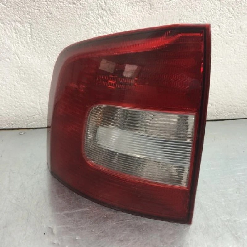 Stop stanga caroserie Skoda Octavia 3 5E 2014