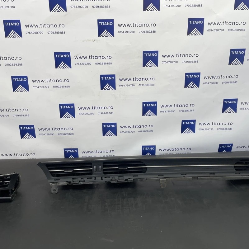 Grila aer bord / Audi A6 C8 2023 / Interior