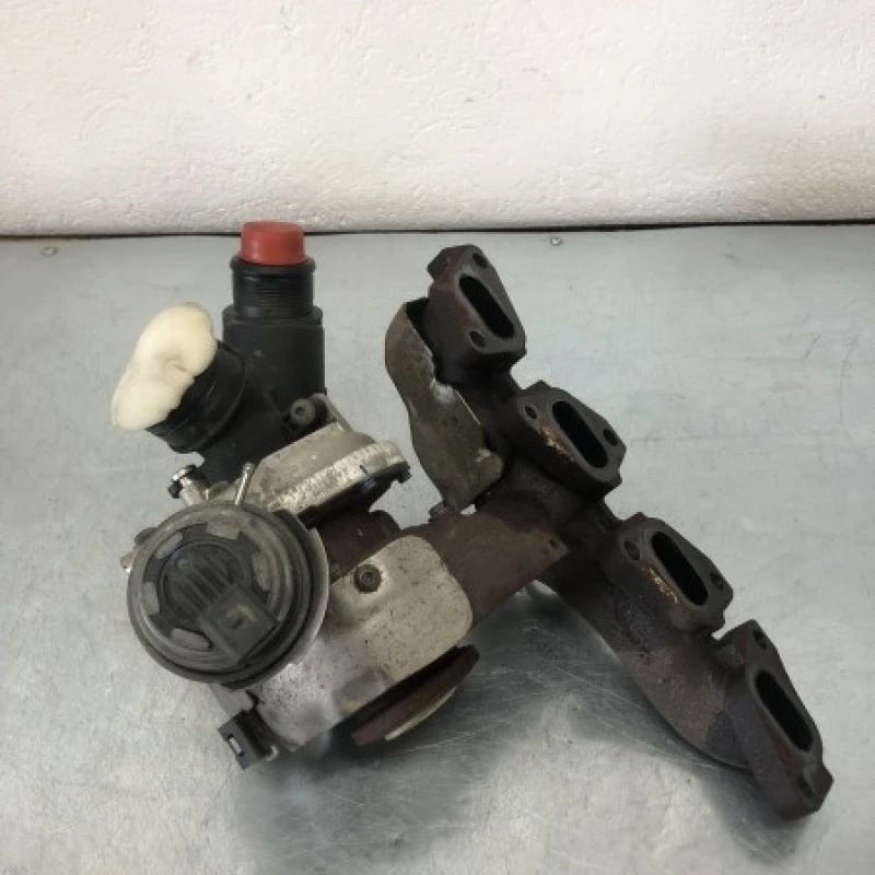 Turbosuflanta turbo turbina / Volkswagen Passat B7 2013 / Motor, racire si evacuare